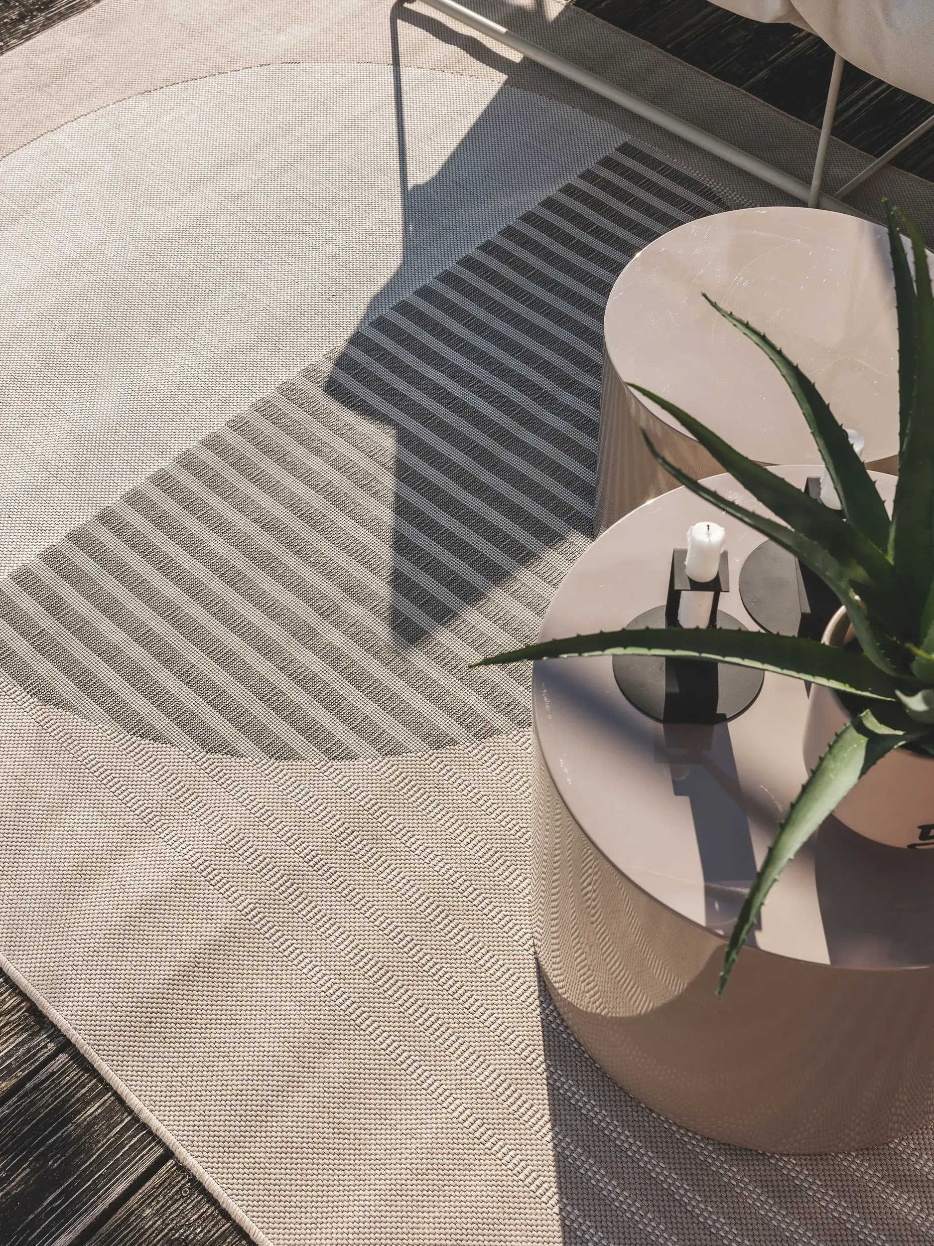 Teppich Anuk aus 100% Polypropylen in Beige von benuta Pop