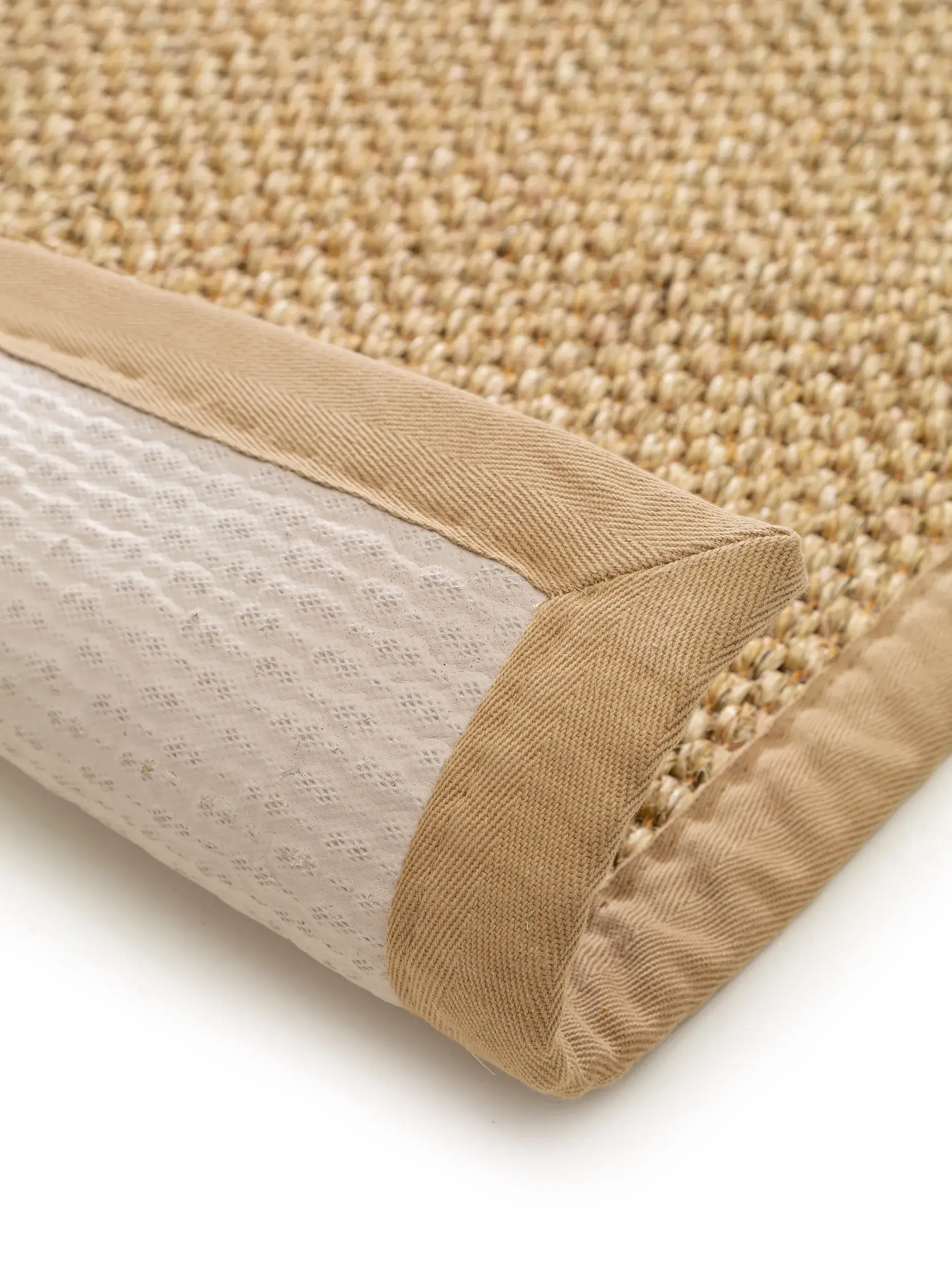 Teppich aus 100% Sisal in Beige mit 100% Sisal hohem Flor von benuta Pure
