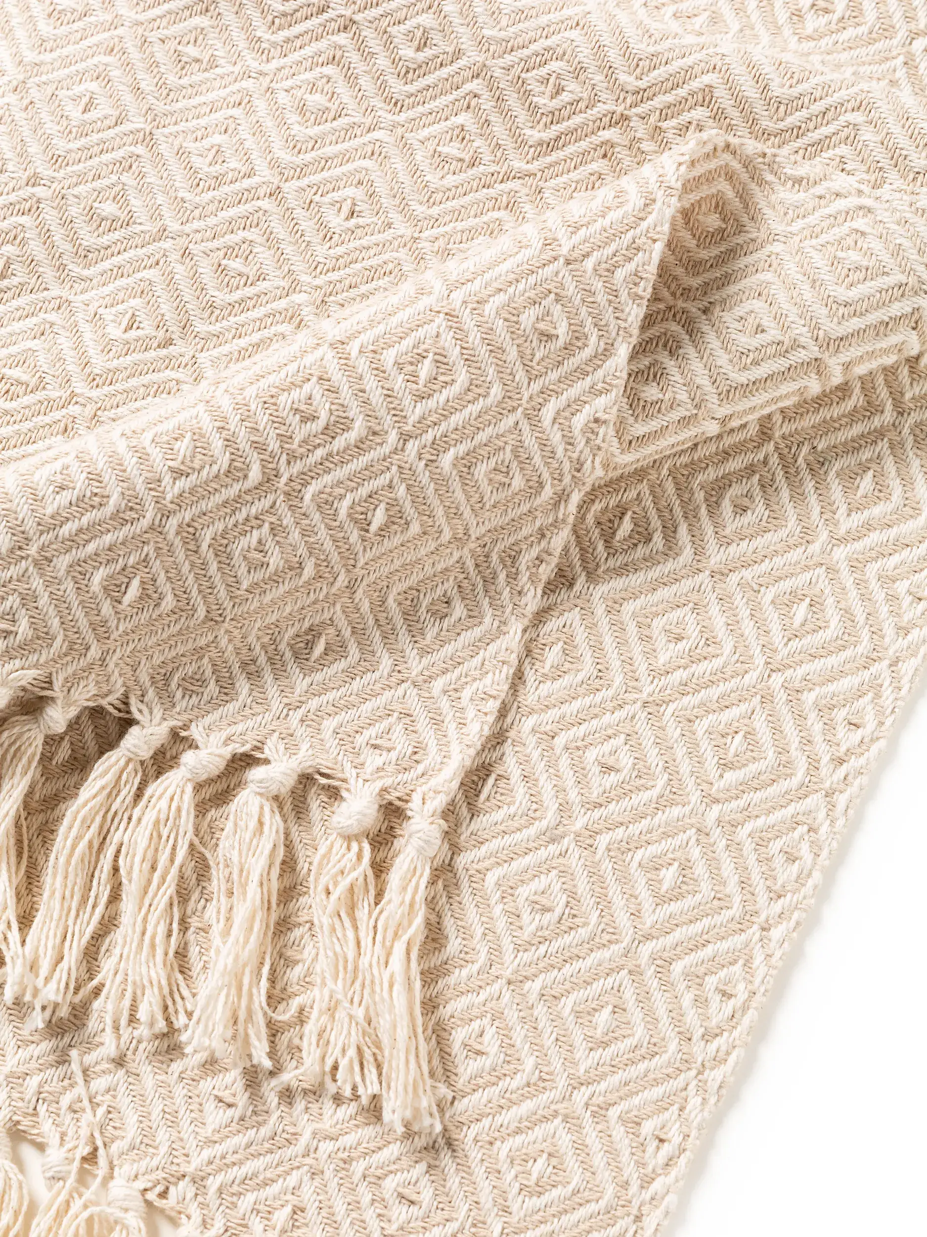 Baumwolldecke Jasmin Beige in Ornament design made of 100% Cotton by benuta Nest