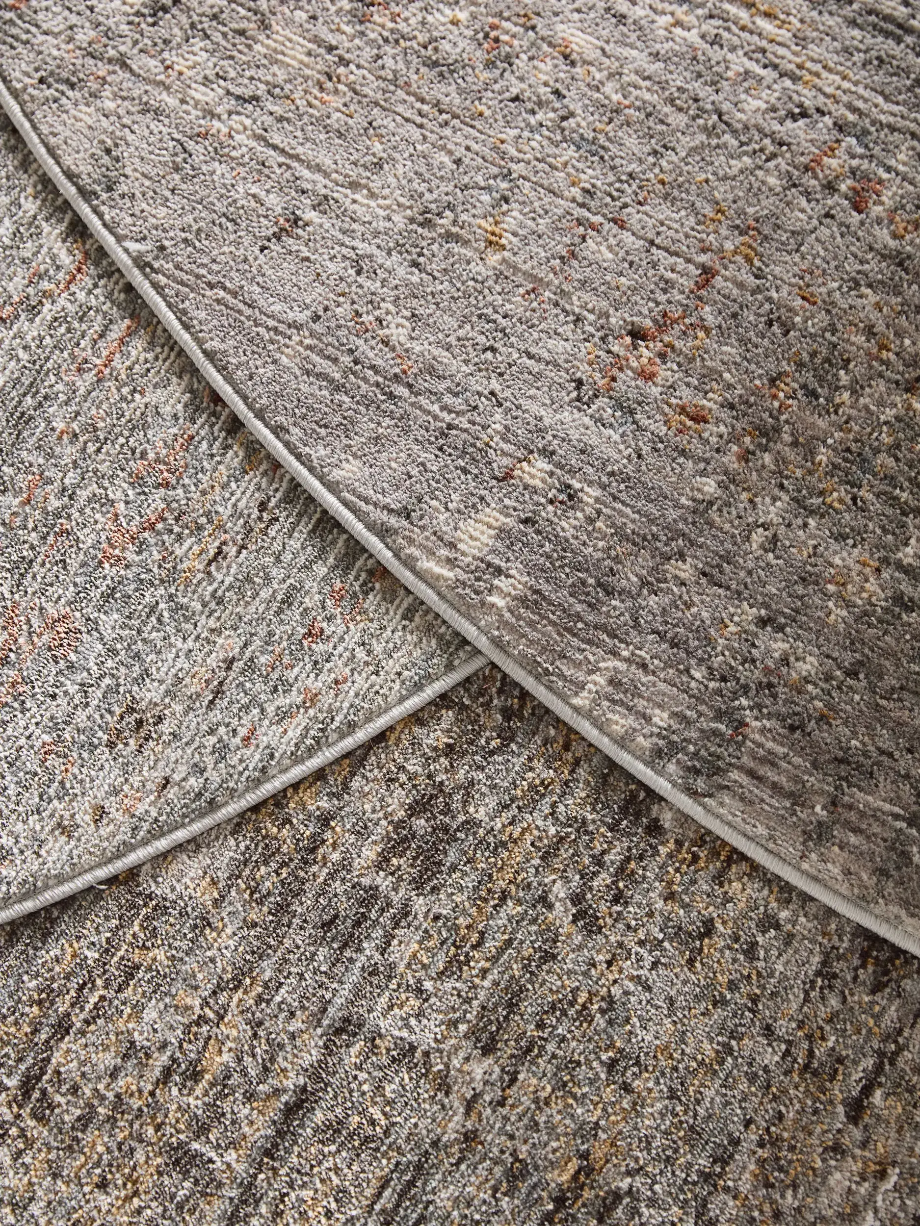 Teppich Anwar aus 100% Polyester in Grau von benuta Nest