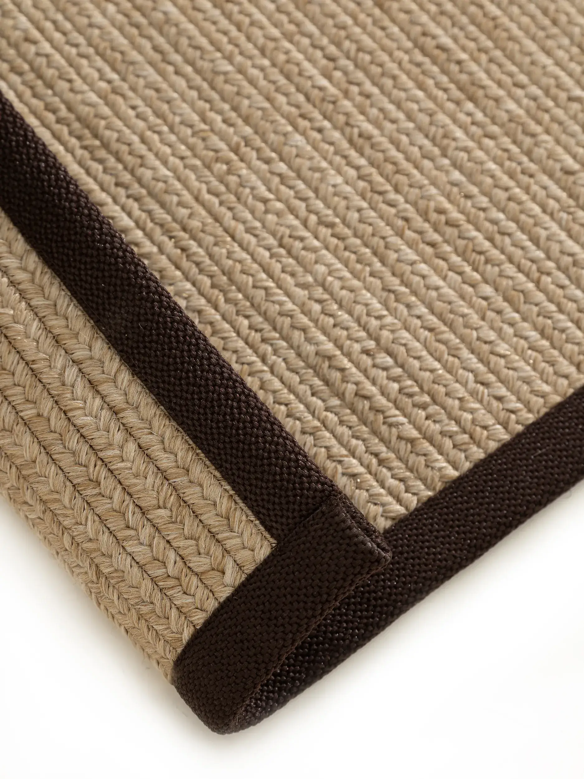 Matto 80% Polypropylen, 20% Polyestera värissä Beige 80% Polypropylen, 20% Polyester korkealla nukalla merkiltä benuta Nest