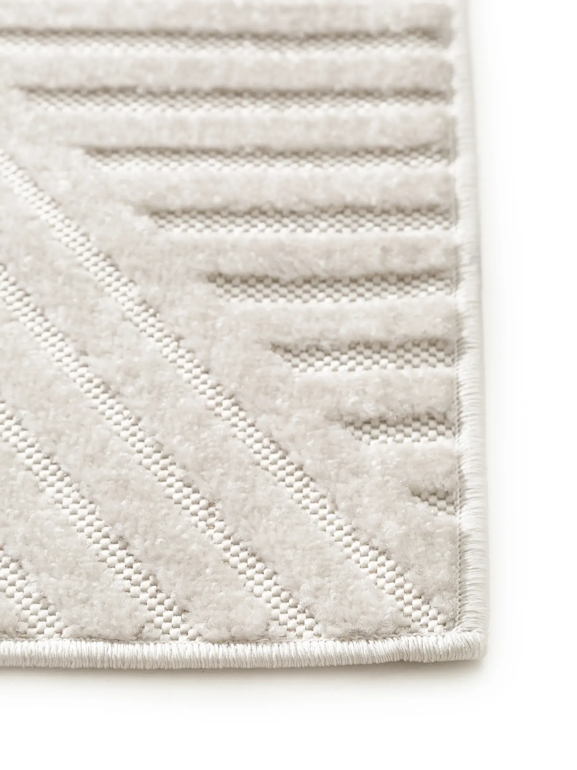 Teppich aus 100% Polypropylen in Weiß mit 100% Polypropylen hohem Flor von benuta Pop