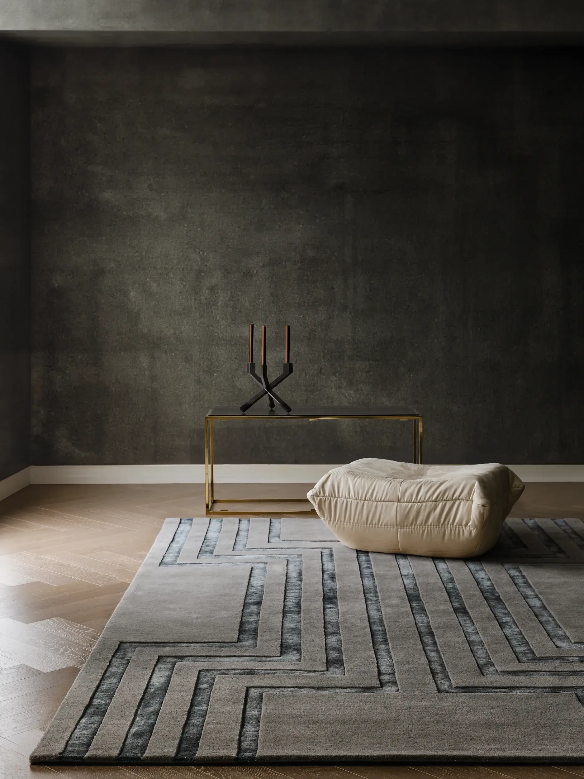 Teppich aus 70% Wolle, 30% Lyocell (Tencel™) in Grau mit 70% Wolle, 30% Lyocell (Tencel™) hohem Flor von benuta Finest