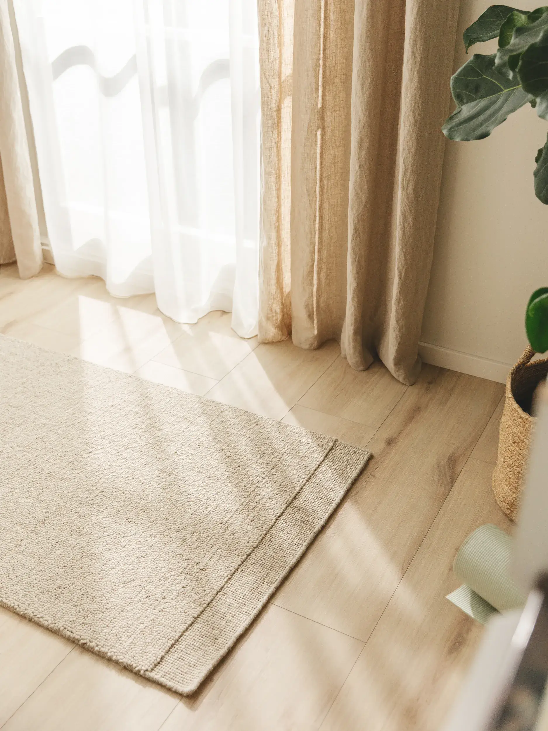 Teppich aus 80% Wolle, 20% Baumwolle in Beige mit 80% Wolle, 20% Baumwolle hohem Flor von benuta Pure