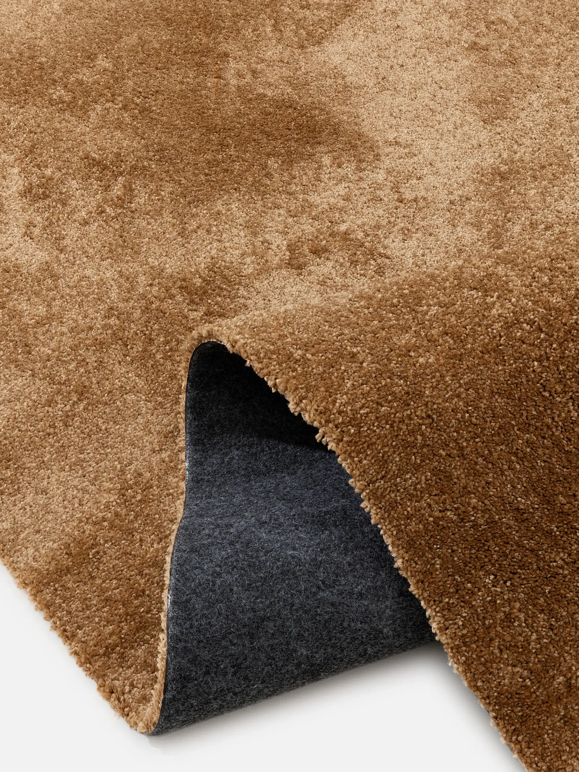 Teppe av 100% Polyester (30% recycelt) i Beige med 100% Polyester (30% recycelt) høy lugg fra benuta Nest