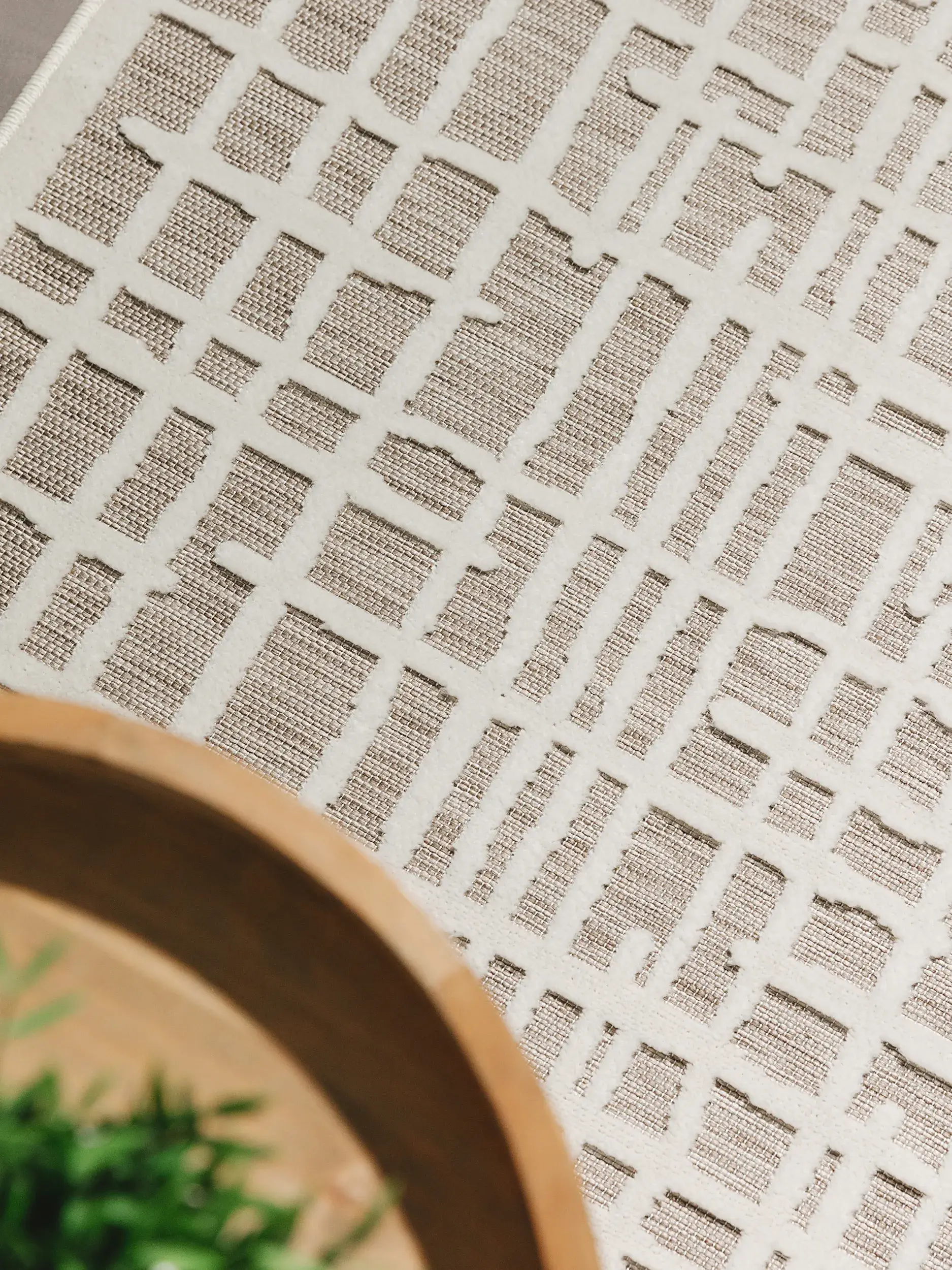 Rug made of 100% Polypropylen in Beige with a 100% Polypropylen high pile by benuta Basic