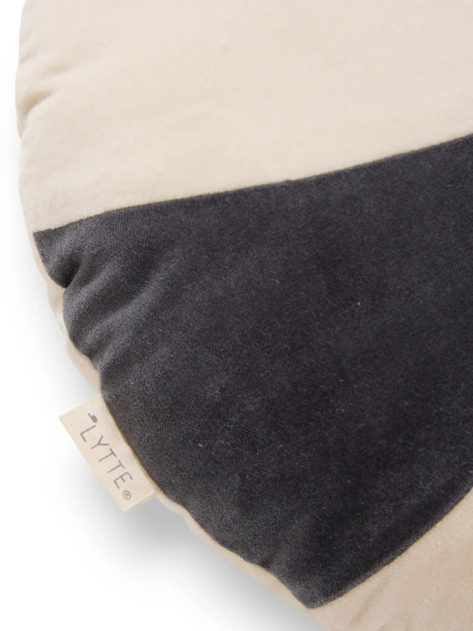 Kissen Cecilia Beige/Schwarz im Design Kindermotive aus  von Lytte