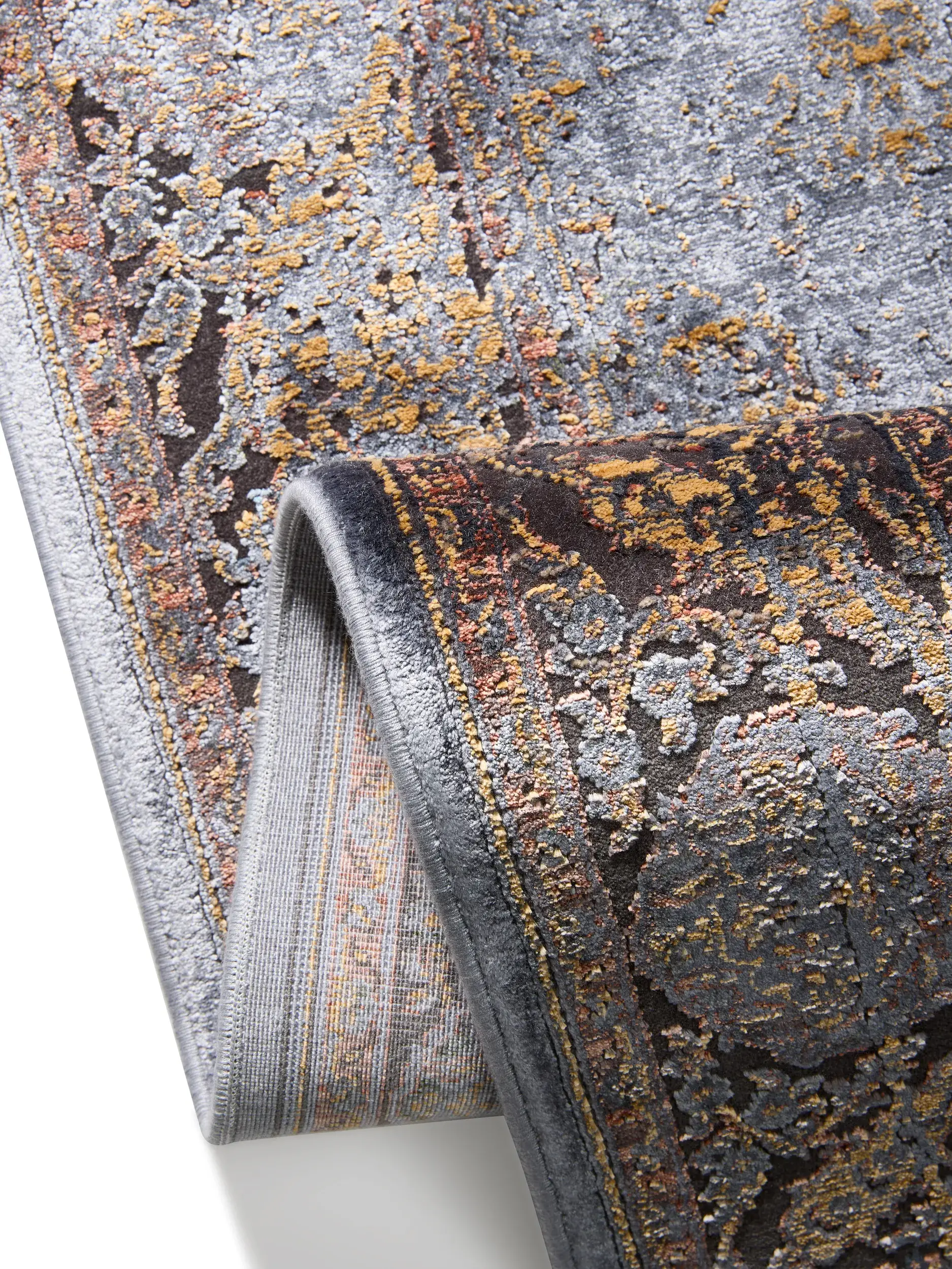 Teppich aus 56% Viskose, 30% Polyester, 14% Polyacryl in Grau mit 56% Viskose, 30% Polyester, 14% Polyacryl hohem Flor von benuta Finest