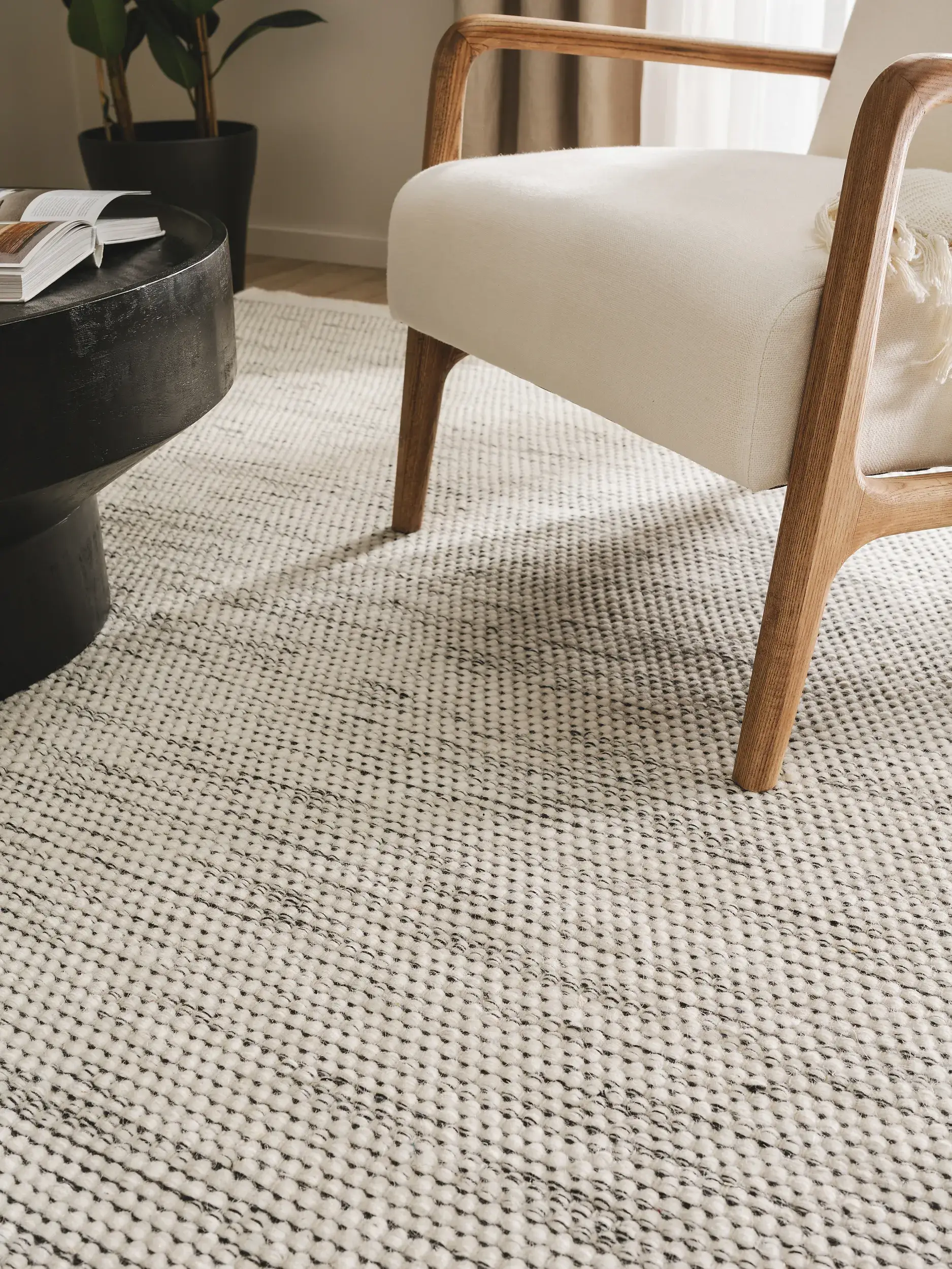 Teppich aus 80% Wolle, 20% Baumwolle in Beige mit 80% Wolle, 20% Baumwolle hohem Flor von benuta Pure