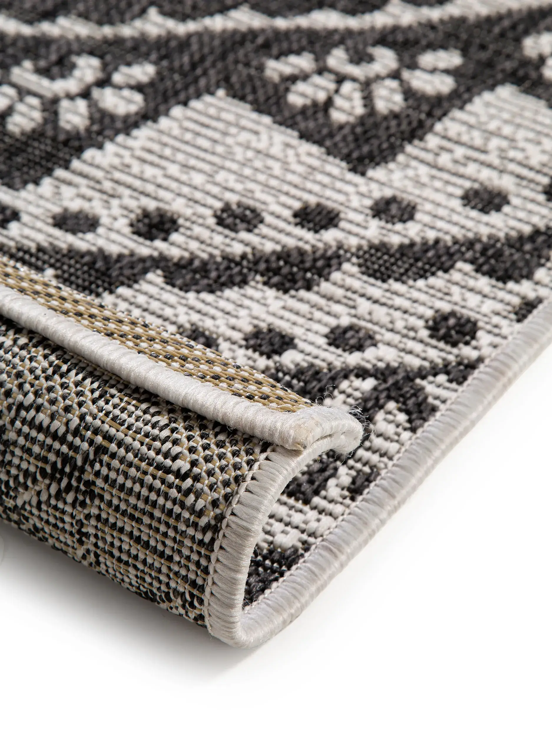 Rug made of 100% Polypropylen in Schwarz/Weiß with a 100% Polypropylen high pile by benuta Nest