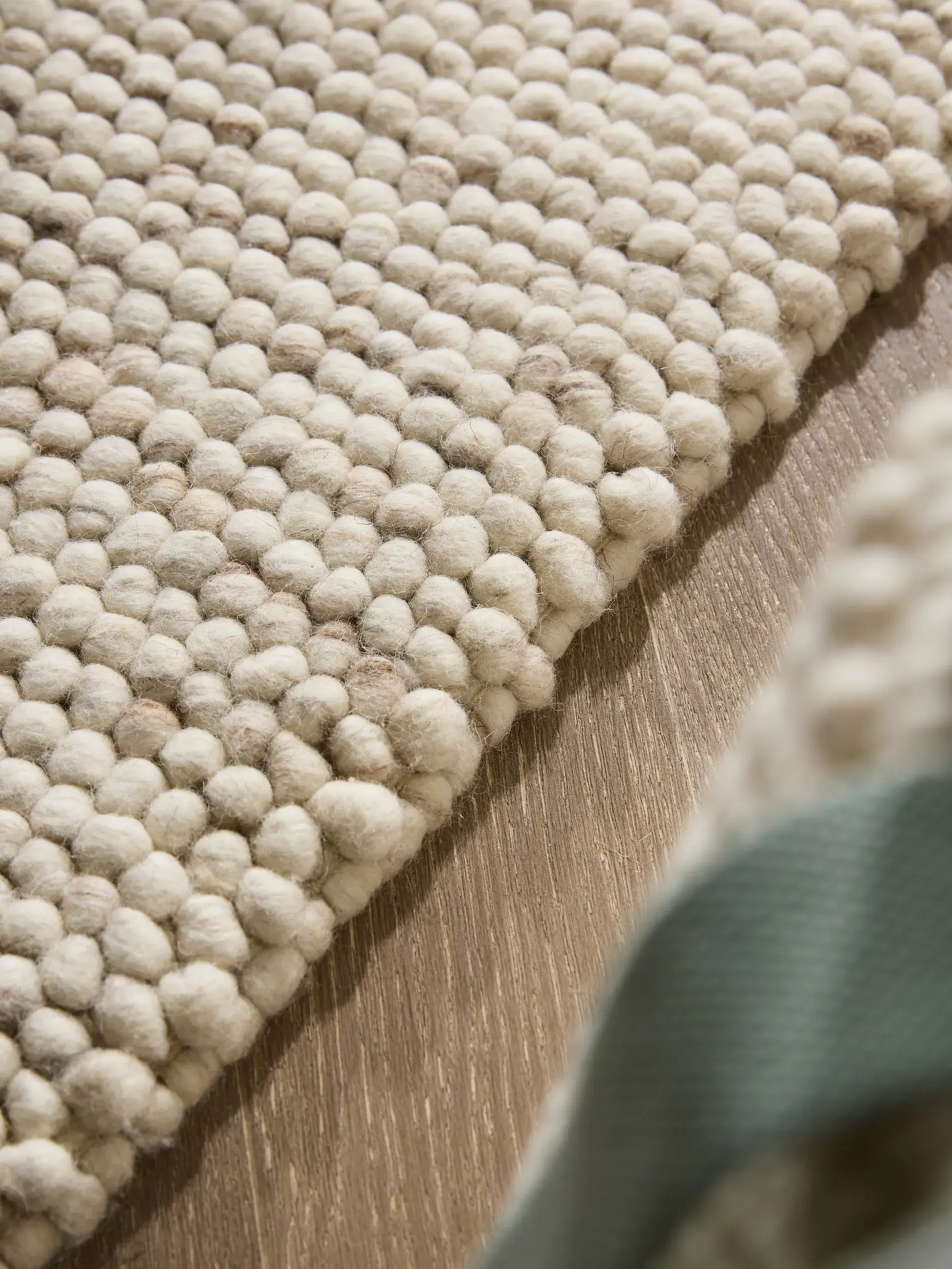 Teppich aus 70% Wolle, 30% Polyester in Beige mit 70% Wolle, 30% Polyester hohem Flor von benuta Pure