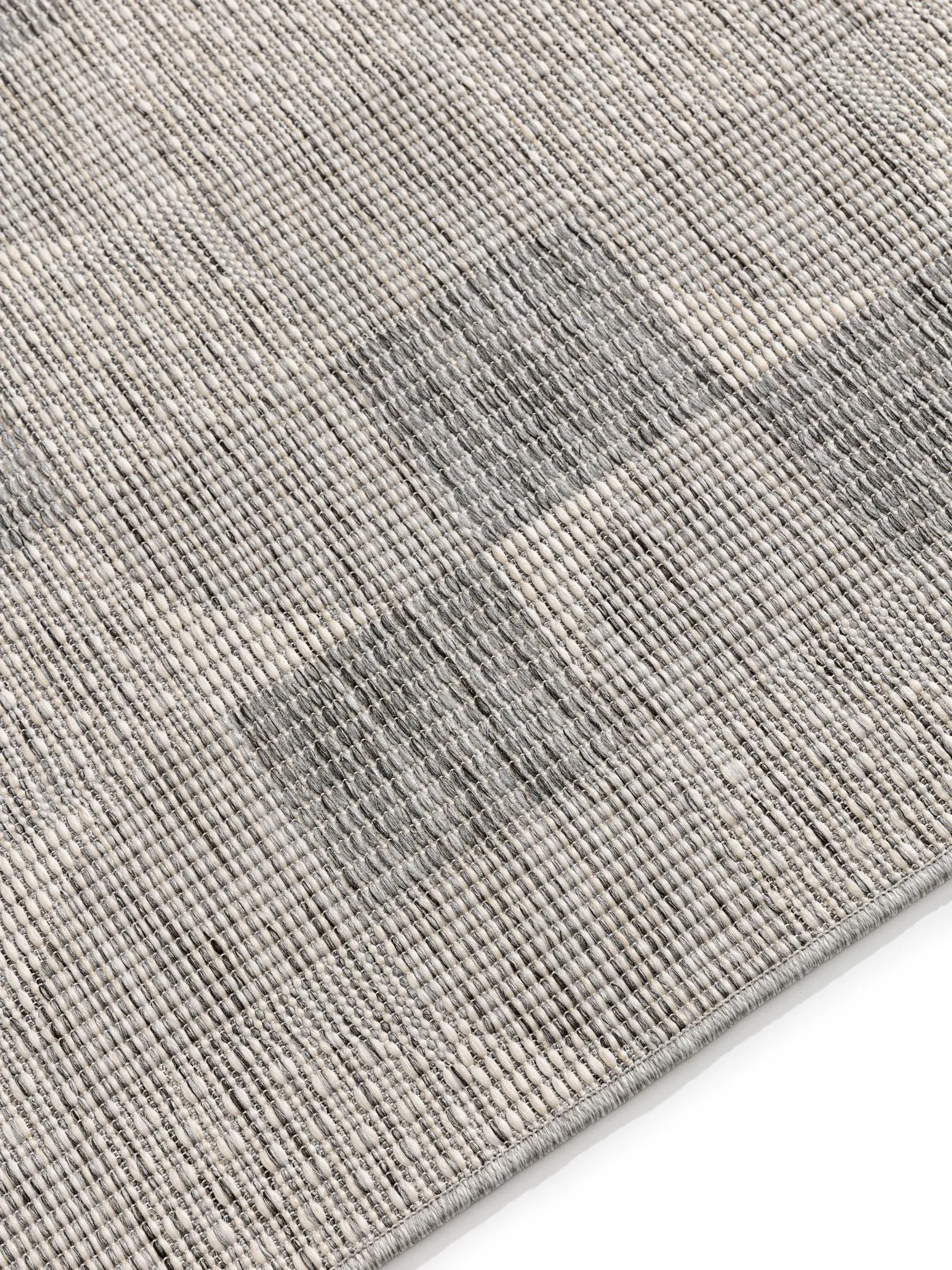 Rug made of 100% Polypropylen in Grey with a 100% Polypropylen high pile by benuta Nest