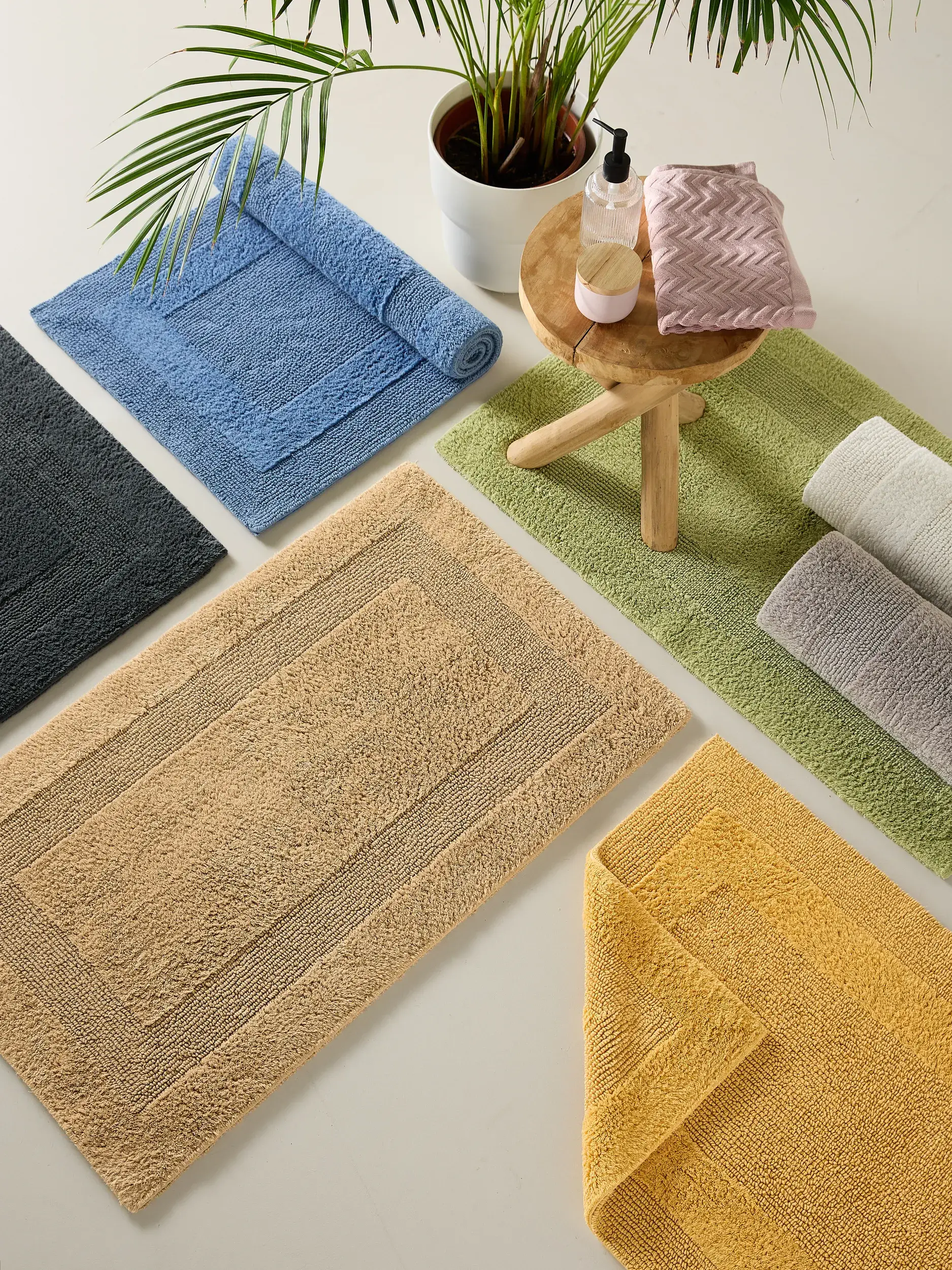 Bath Rug Lessa Green by benuta Nest
