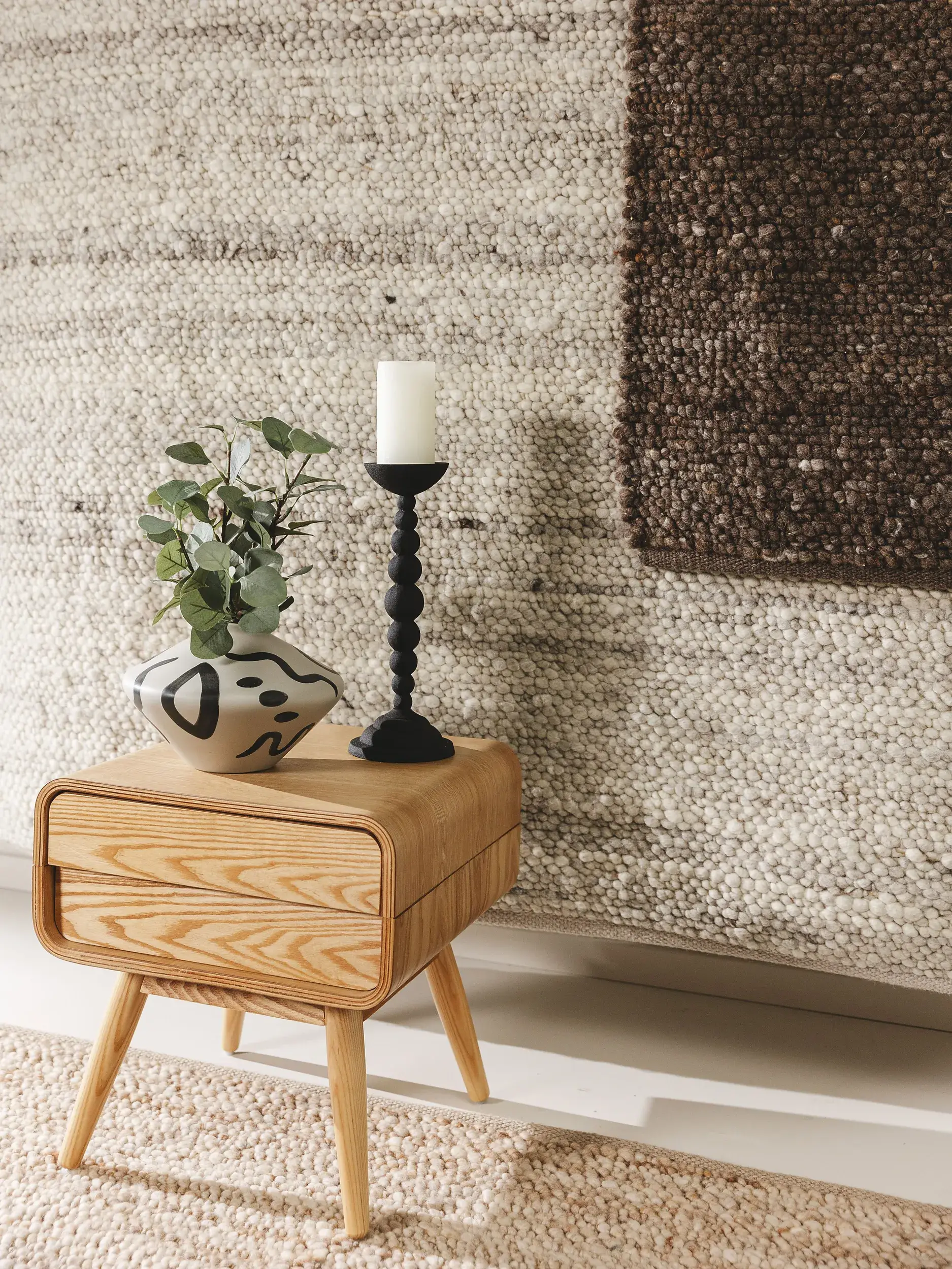 Teppich aus 70% Wolle, 30% Jute in Grau mit 70% Wolle, 30% Jute hohem Flor von benuta Pure