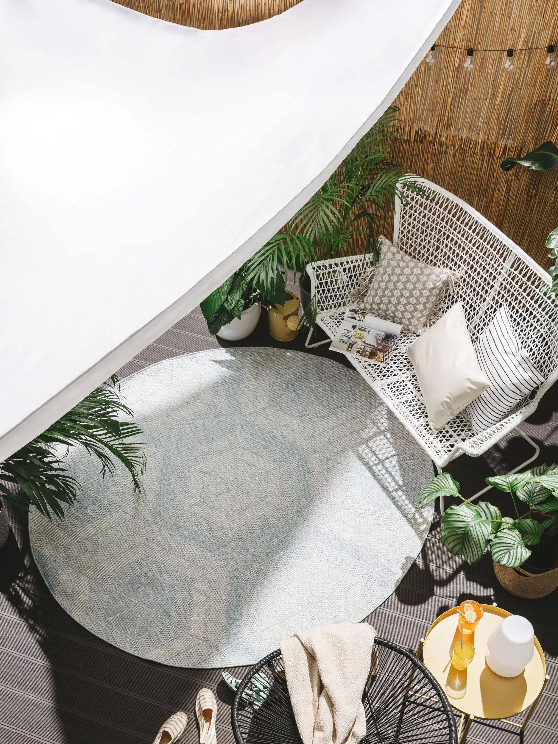Rug made of 100% Polypropylen in Blue with a 100% Polypropylen high pile by benuta Nest