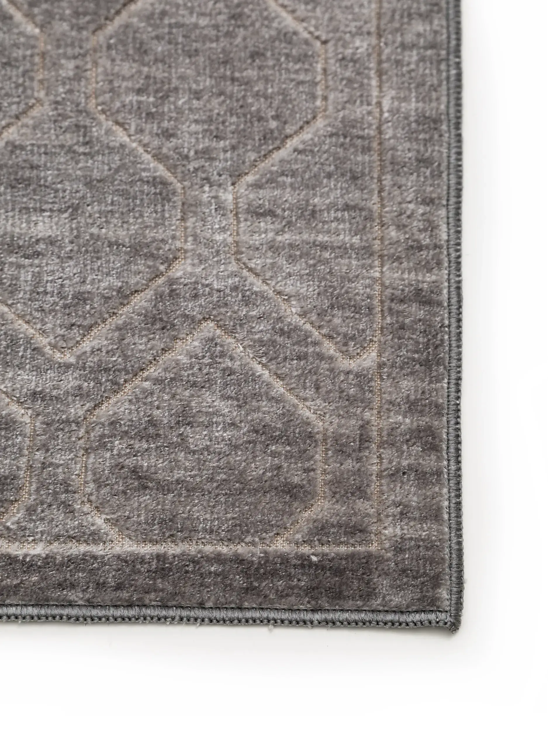Rug made of 100% Polyester in Grey with a 100% Polyester high pile by benuta