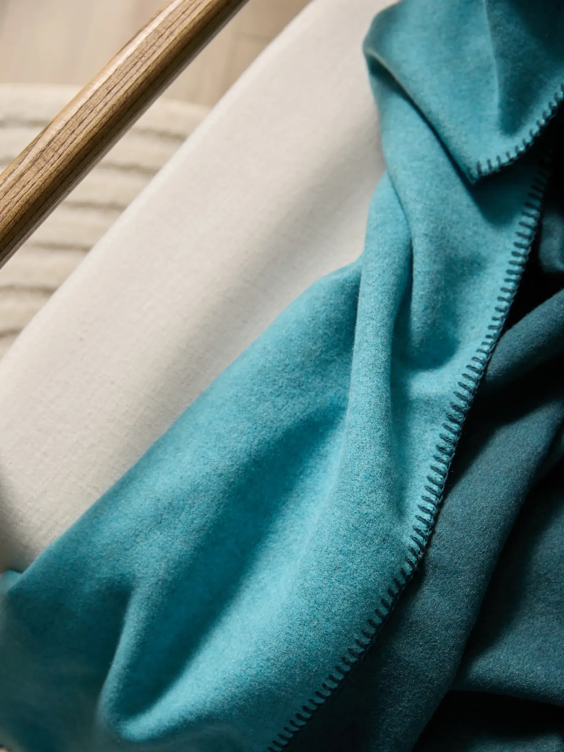 Tæppe Mona Turkis fra benuta nest