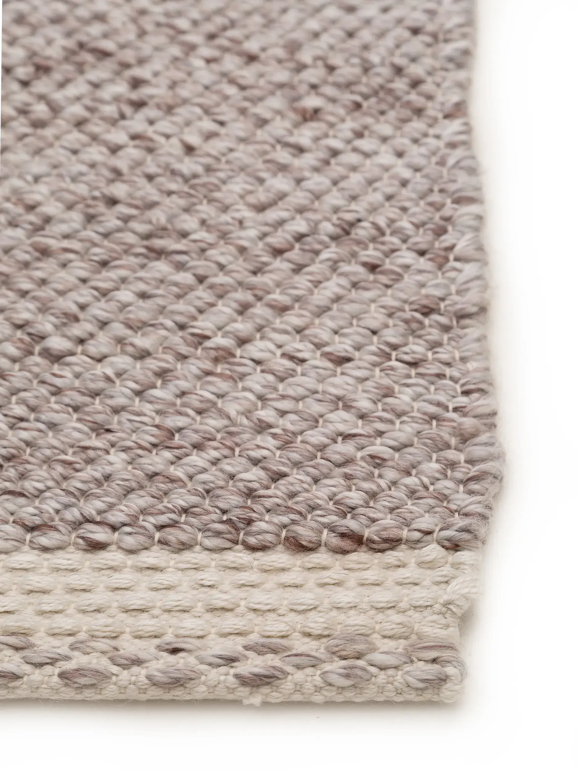 Alfombra de 100% Poliéster (PET reciclado) en Beige con un pelo de {{Placeholder_Pile Height}} de altura de benuta pure
