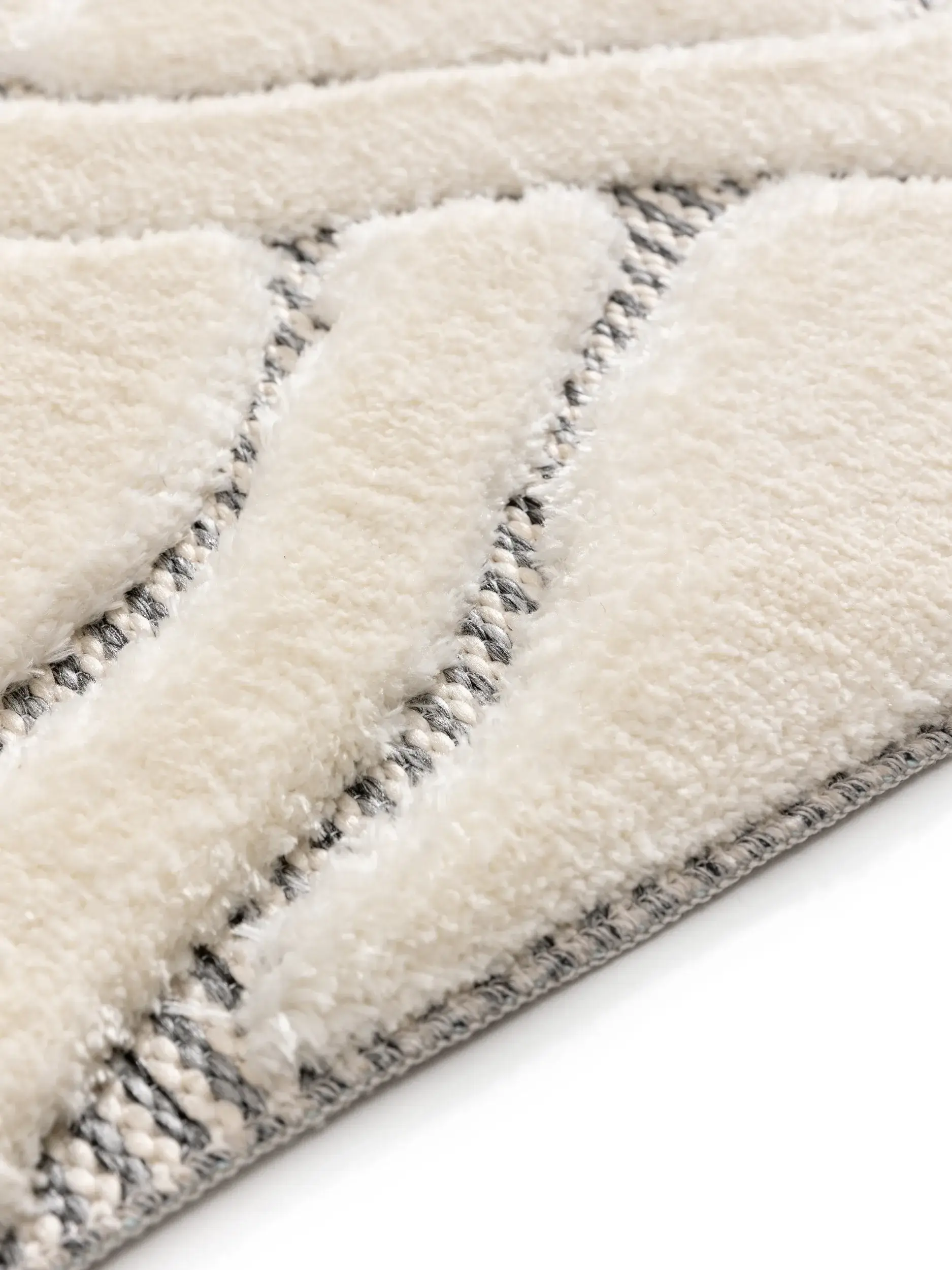 Alfombra de 63% Poliéster, 37% Polipropileno en Blanco con un pelo de {{Placeholder_Pile Height}} de altura de benuta POP