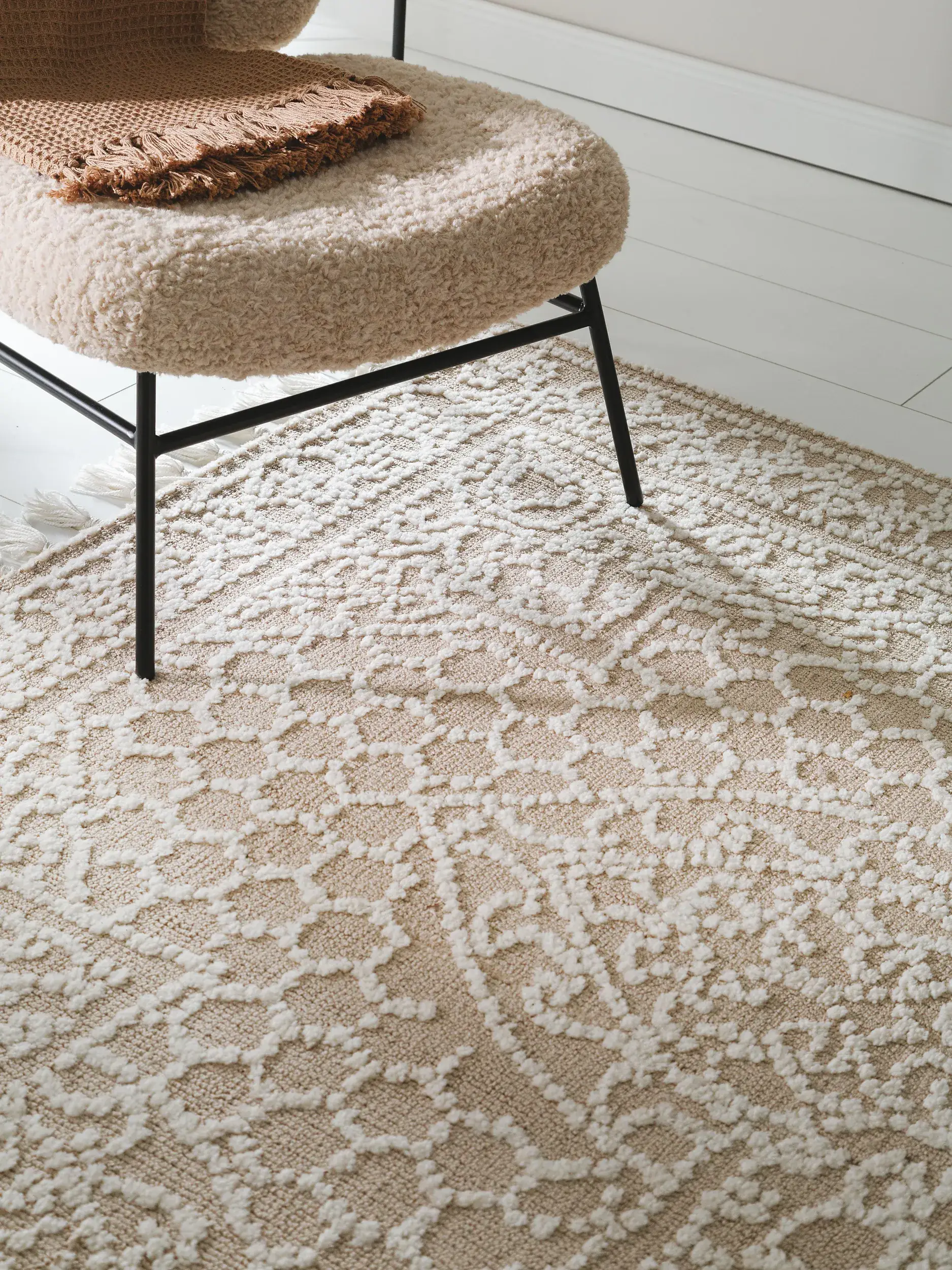 Teppich aus 100% Polyester (Microfiber) in Beige mit 100% Polyester (Microfiber) hohem Flor von benuta Nest