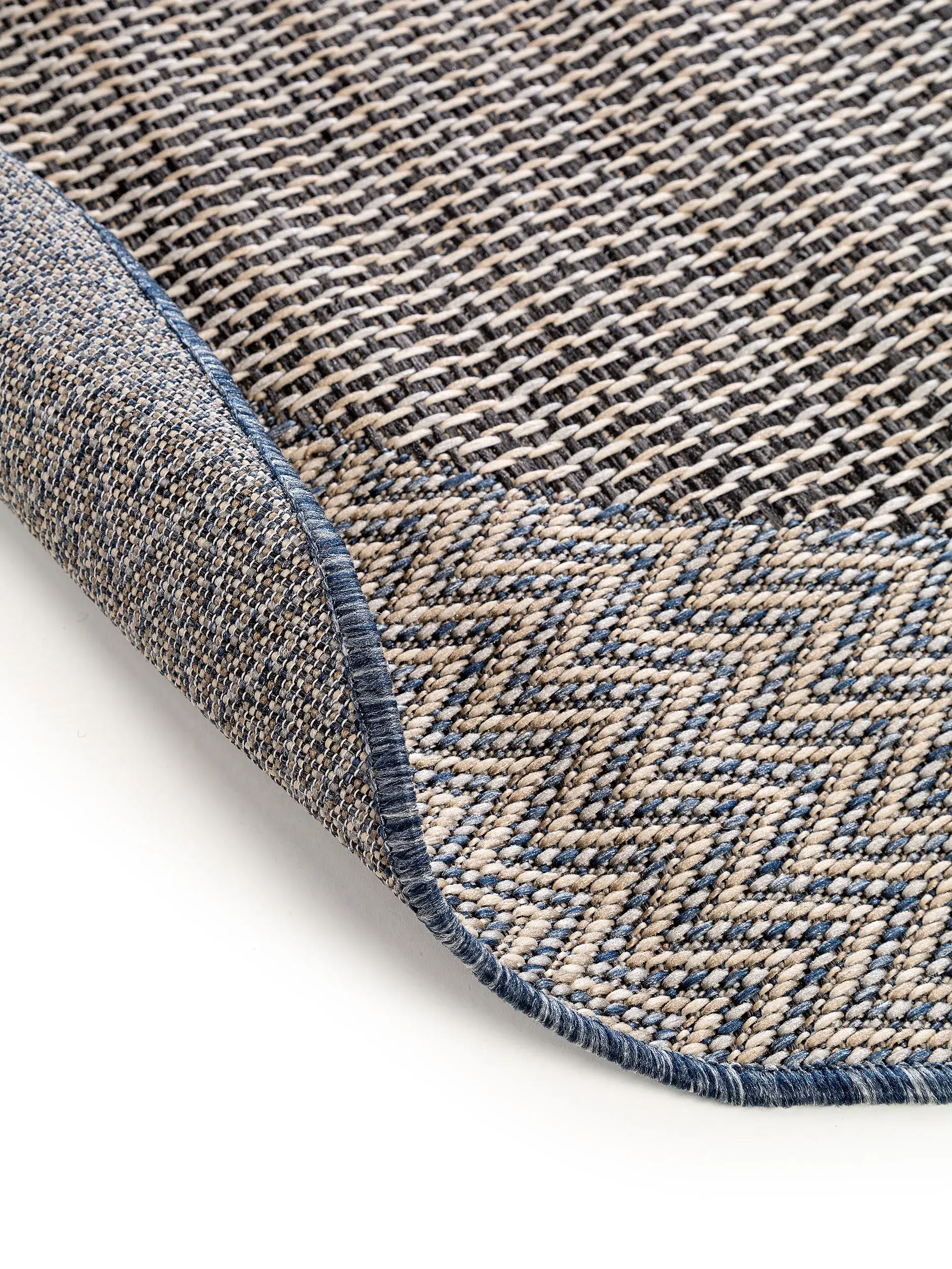 Tapijt van 100% Polypropyleen in Beige met een 100% Polypropyleen hoge pool van benuta nest