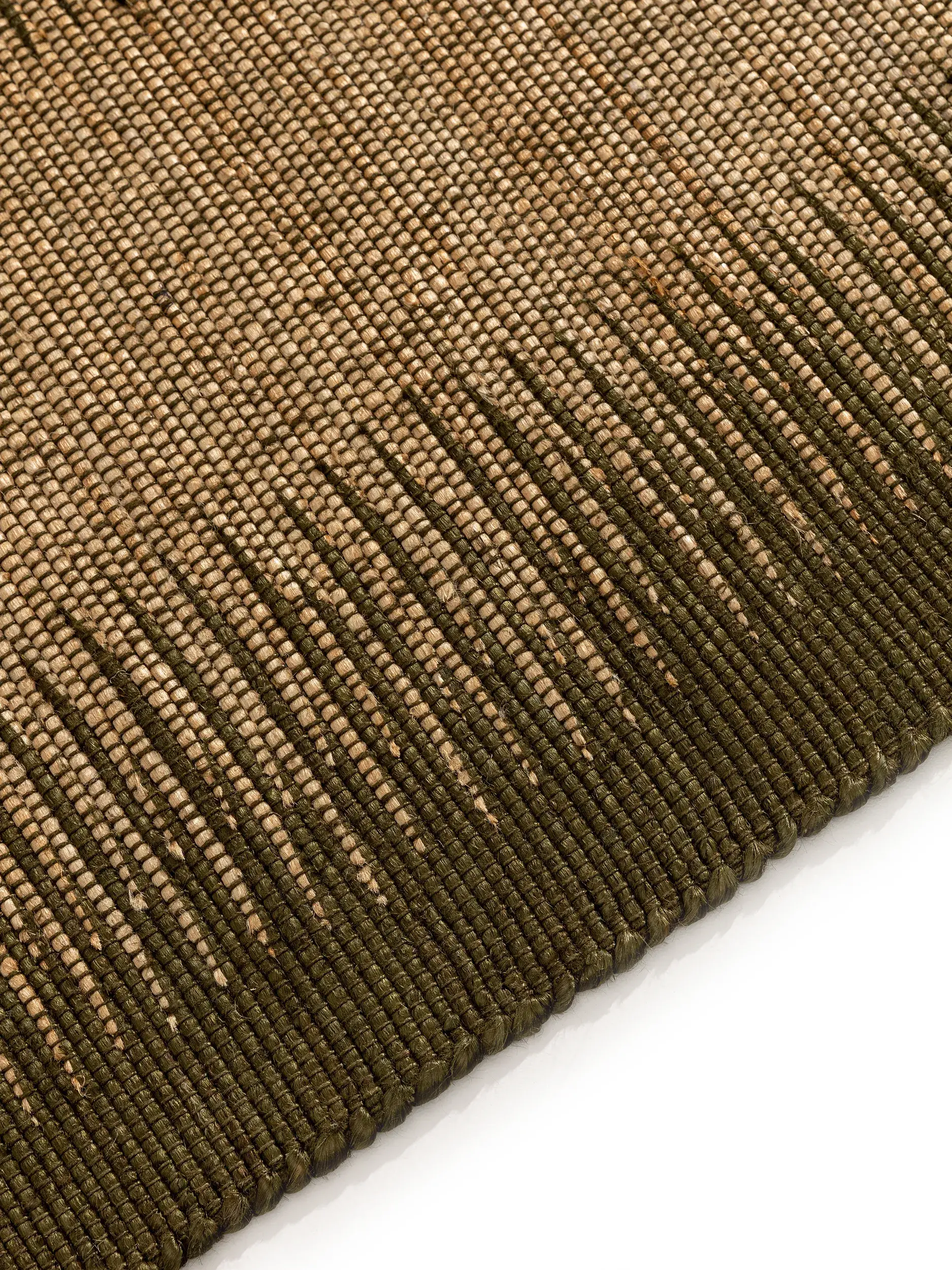 Rug made of 79% Polyester, 20% Baumwolle, 1% Latex in Grün with a 79% Polyester, 20% Baumwolle, 1% Latex high pile by benuta Pure