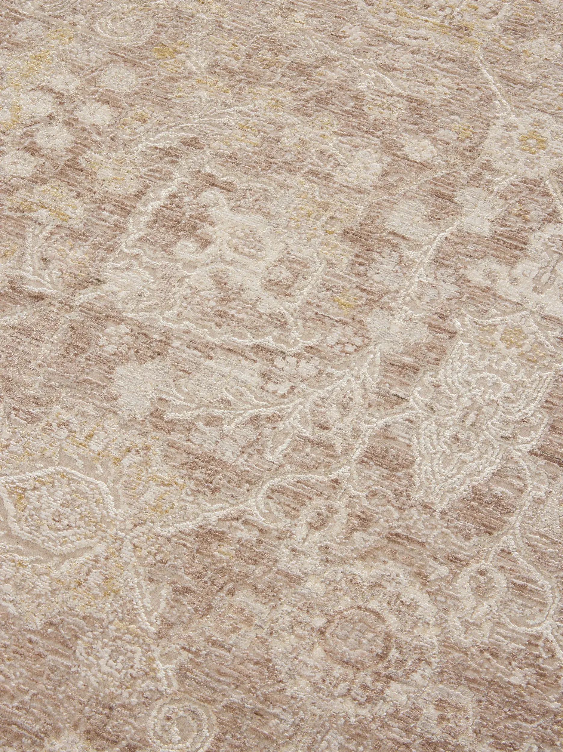 Teppe Aria av 90% Polyester, 10% Viskose i Beige fra benuta Finest