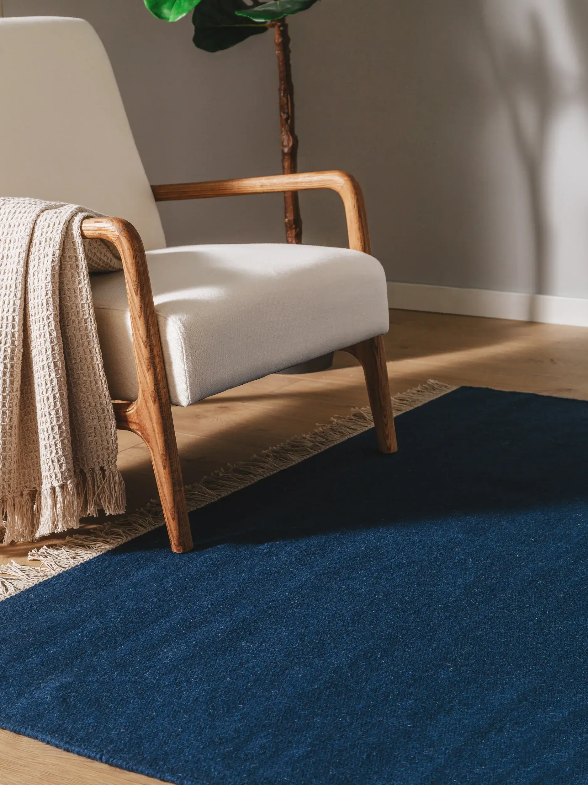 Tappeto di 80% Lana, 20% Cotone in Azzurro con pelo alto 80% Lana, 20% Cotone da benuta POP