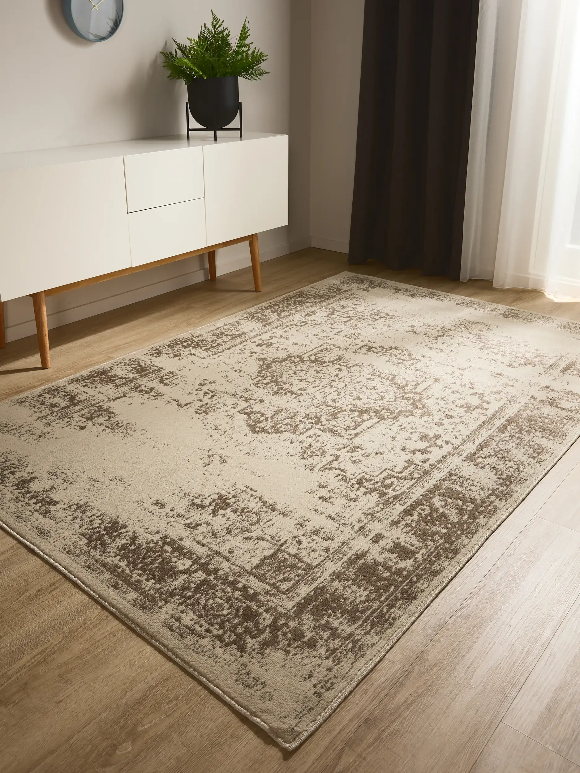 Rug made of 100% Polypropylen in Beige with a 100% Polypropylen high pile by benuta Basic