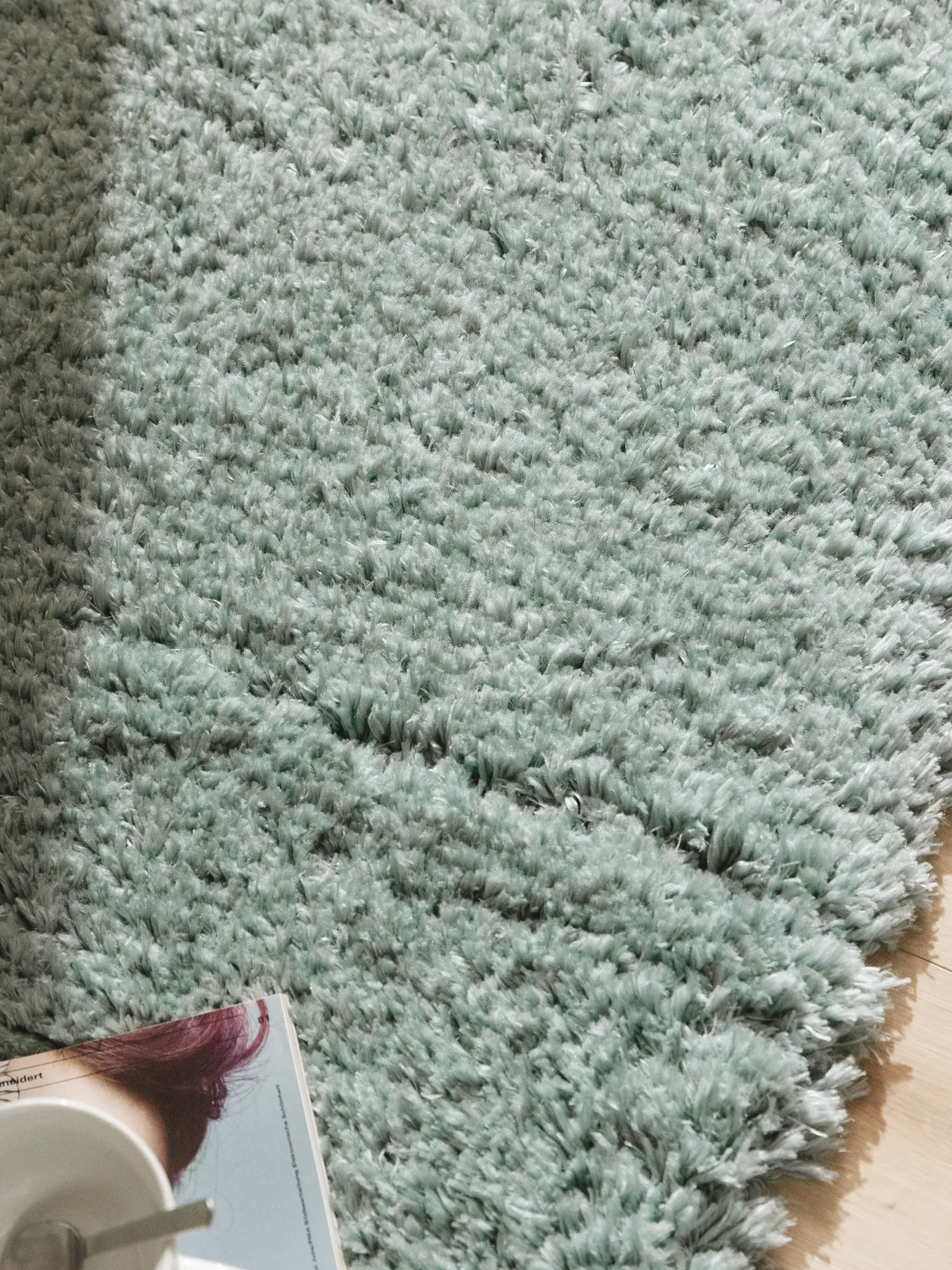 Rug made of 100% Polyester in Turquoise with a 100% Polyester high pile by benuta Pop