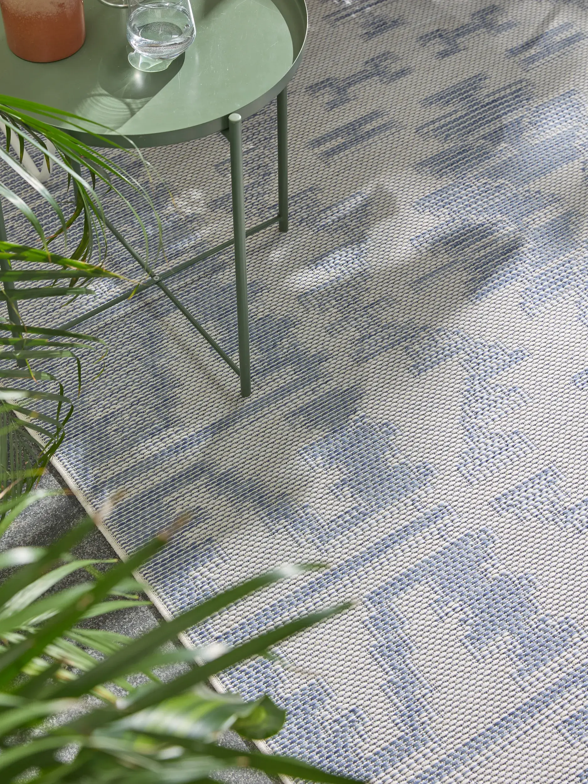 Teppich aus 100% Polypropylen in Blau mit 100% Polypropylen hohem Flor von benuta Nest