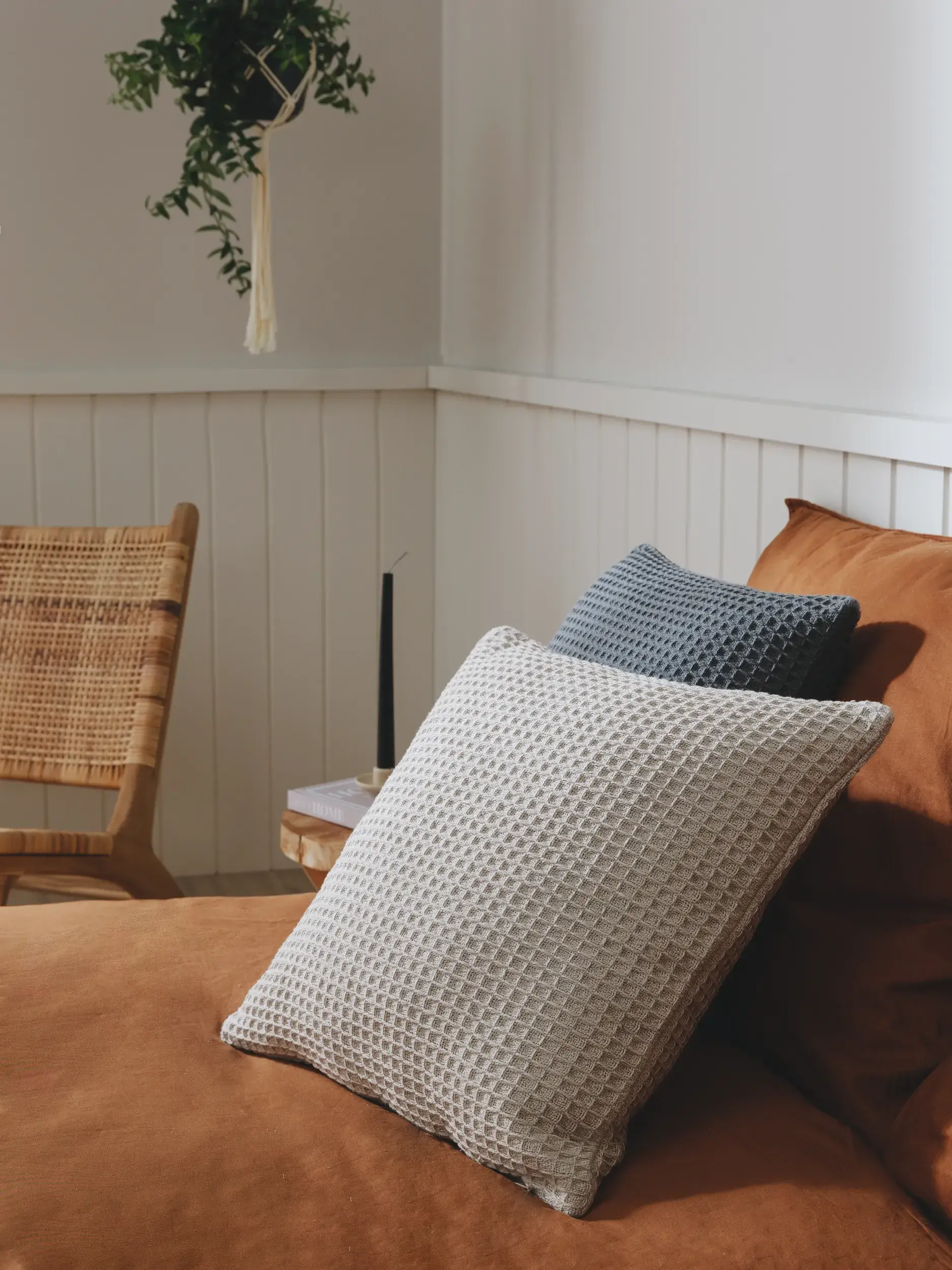 Kissenbezug Amalia Ivory i Einfarbig-design laget av 100 % bomull fra benuta Pure